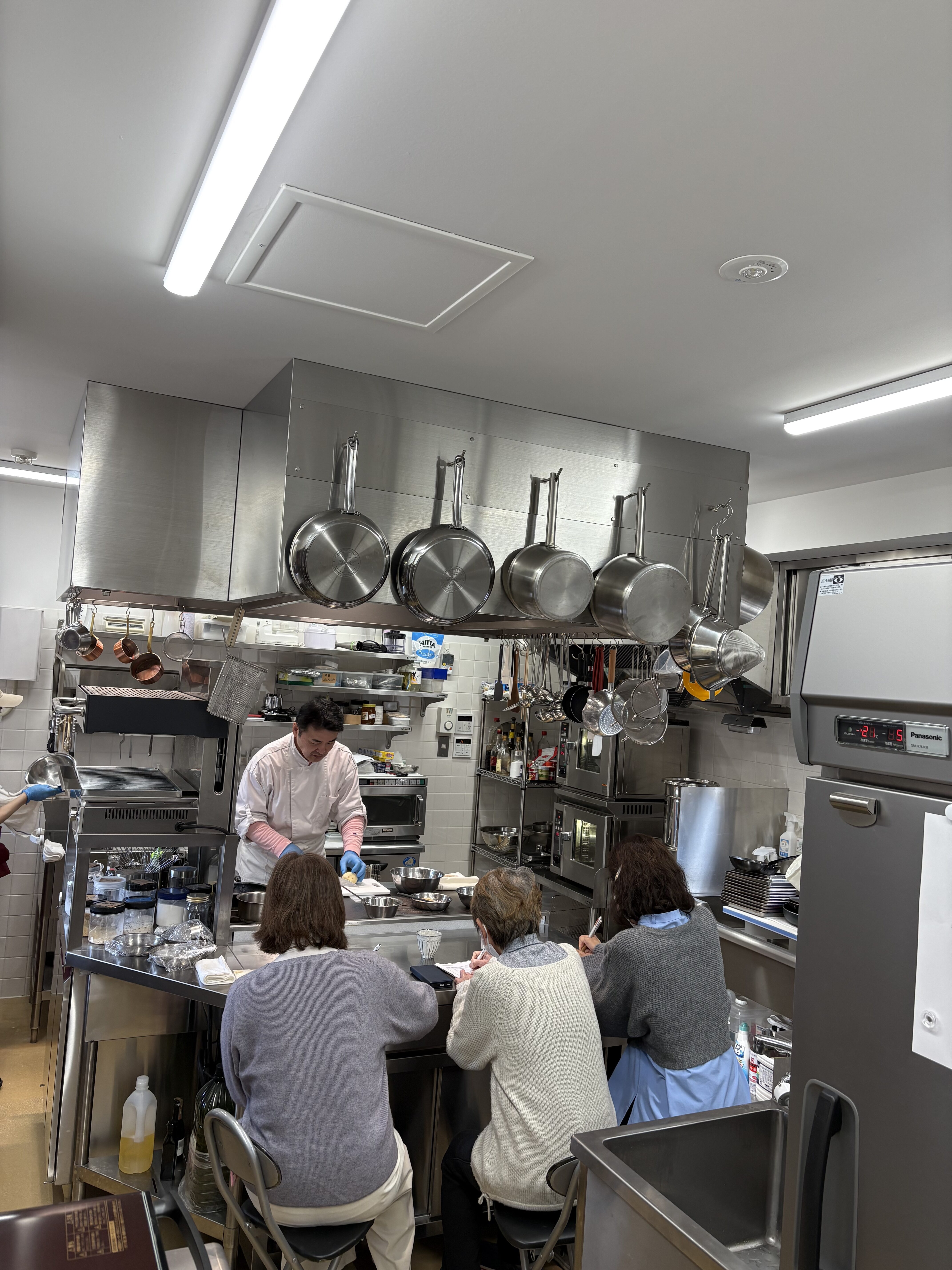 料理教室開催のご案内｜和の趣きを感じる空間で味わう 滋賀 近江八幡 安土のフレンチ｜ MAISON HIBINO